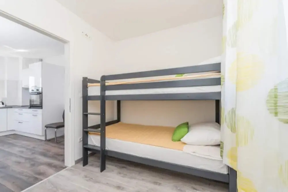Apartment Right on the Janice Beach in Pakostane