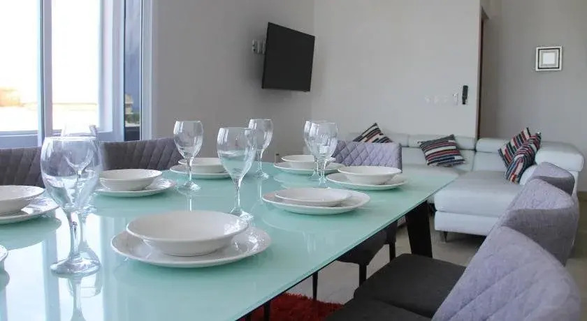 Xell Suites & Hotel