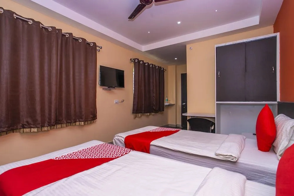 OYO 22837 Chairmen's Hotel