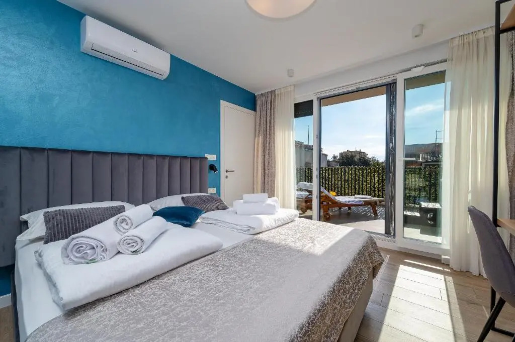 Seven Seas Residence