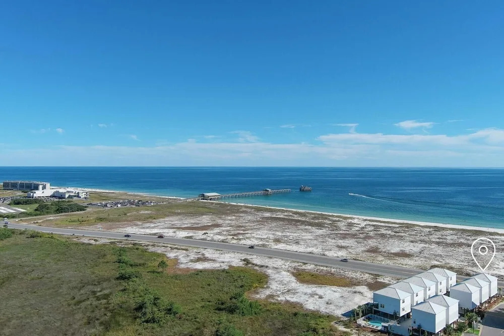 New Coastal Cottage w/ Gulf View, Shared Pool