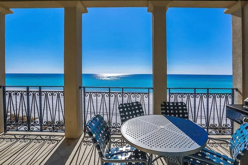Villa Royale 5 Bedroom Holiday Home by Five Star Properties