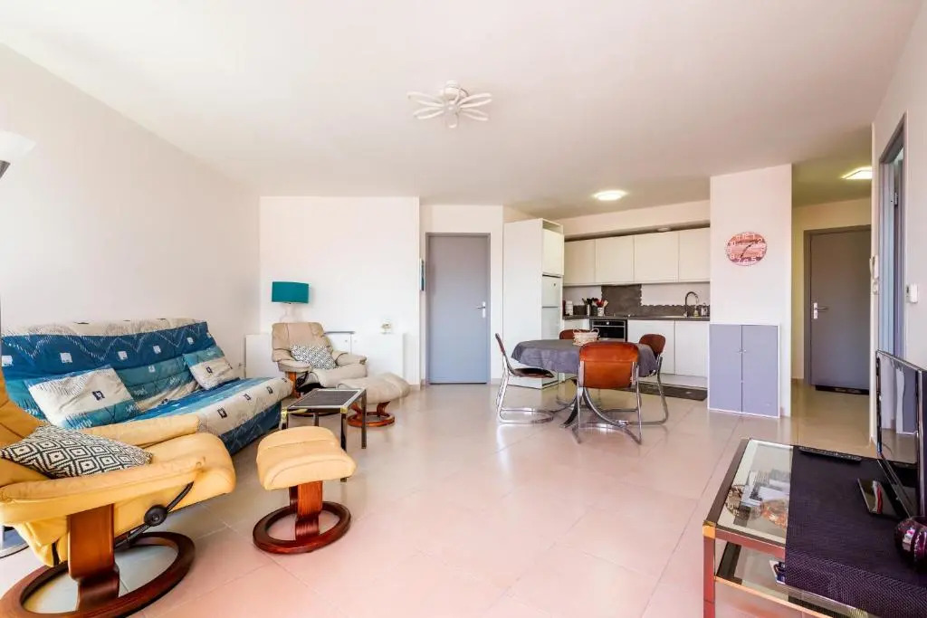 Nouveau appartement neuf avec balcon
