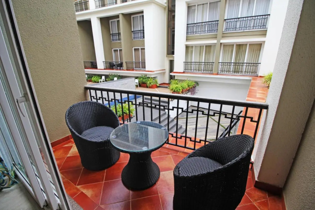 Bellagio Rezidencia 1 BHK Service Apartments