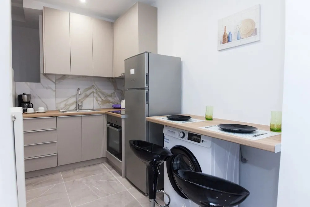Stylish Brand New Apt at Megaro Mousikis