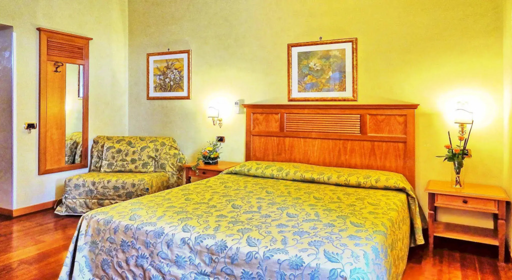 La Fenice Rooms