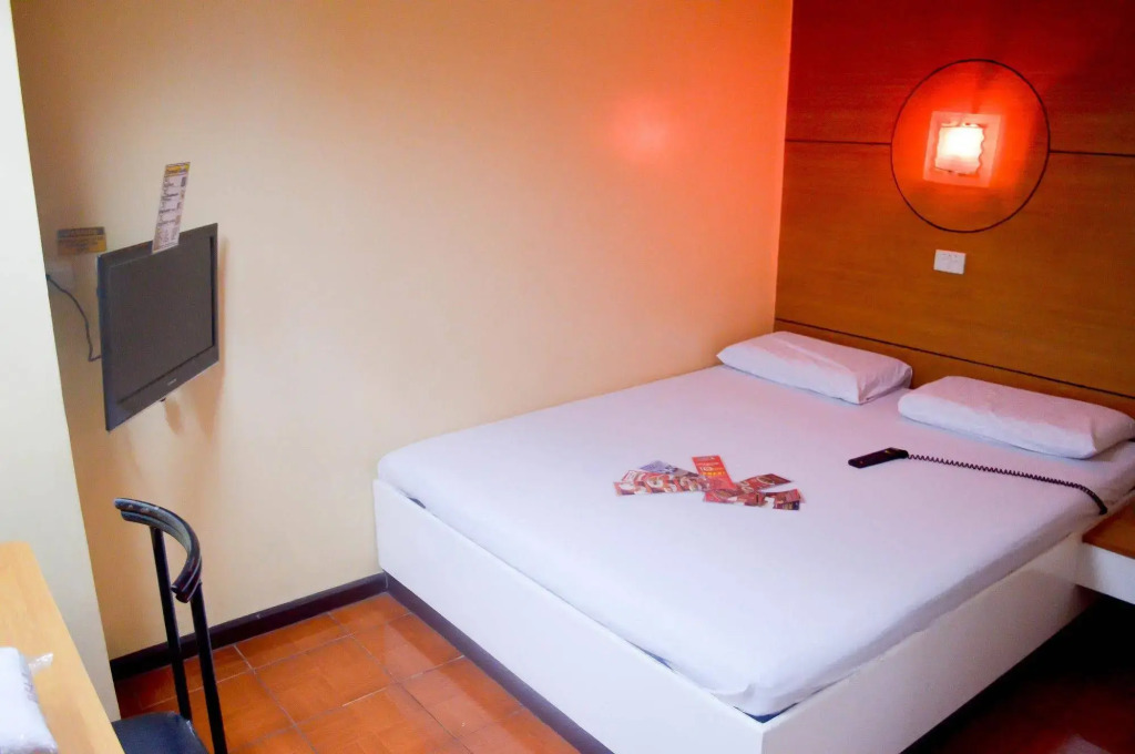 Hotel Sogo Aurora Cubao
