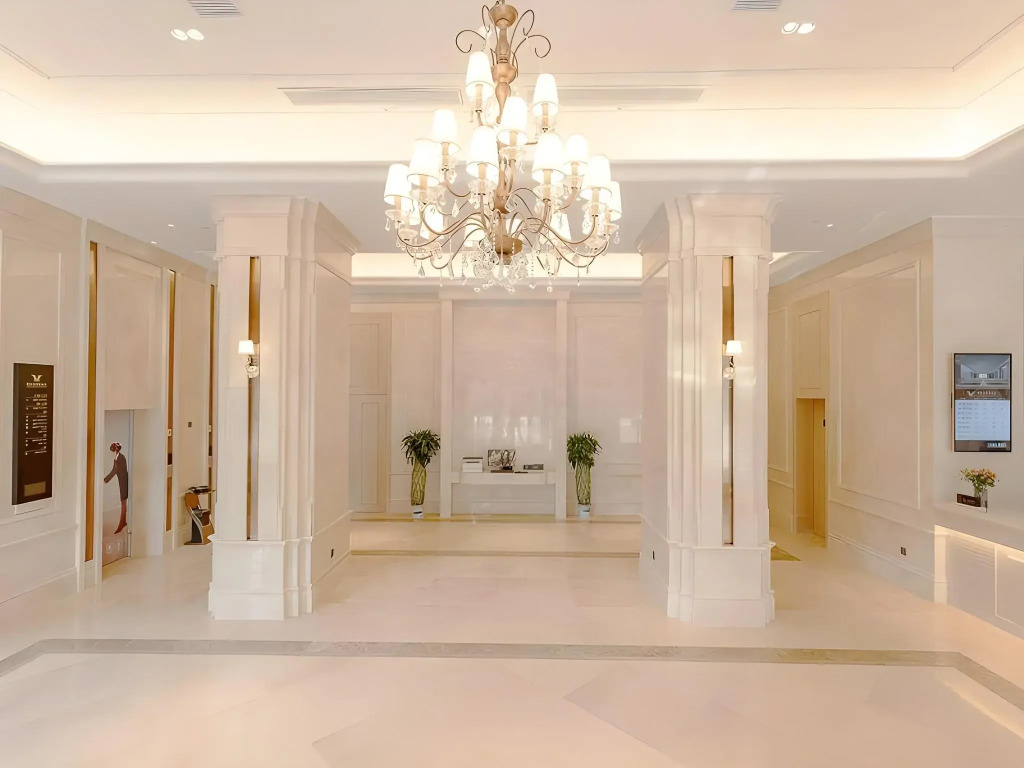 Vienna International Hotel (Wuhan Miaoshan Institute of Technology)