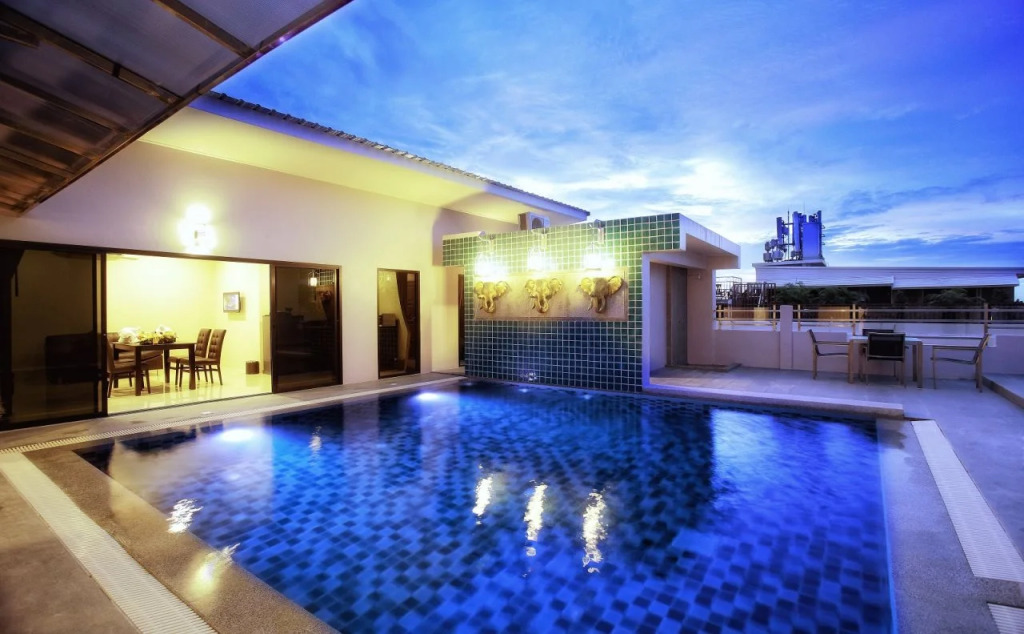 G Penthouse