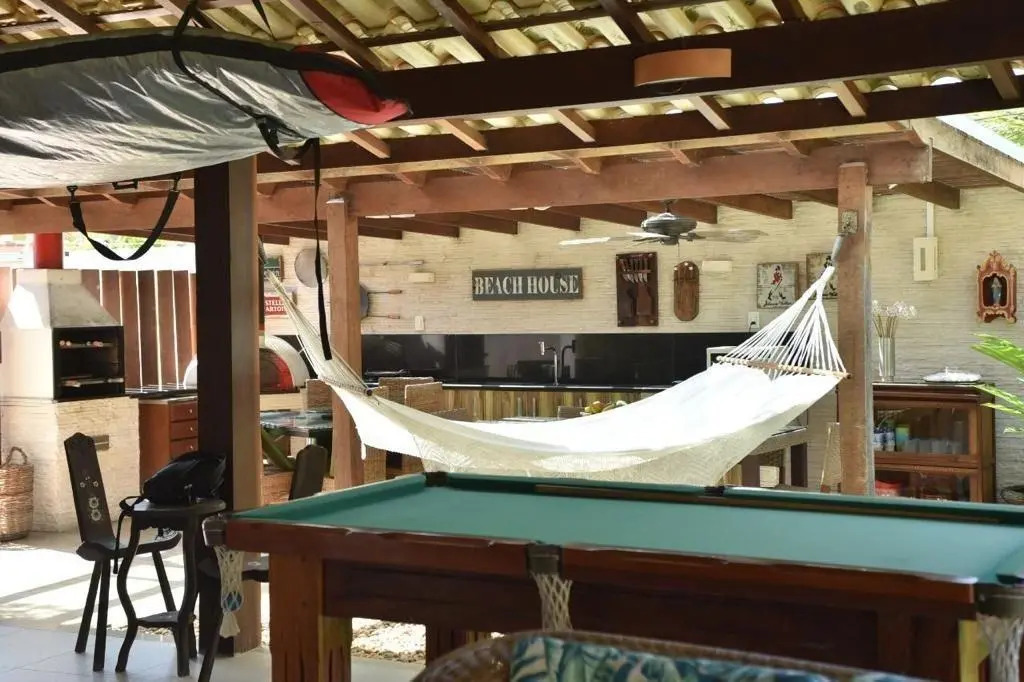 Excelente Casa com Quatro Suítes em Condomínio à 1min da Praia de Geribá Por Luxury Rentals
