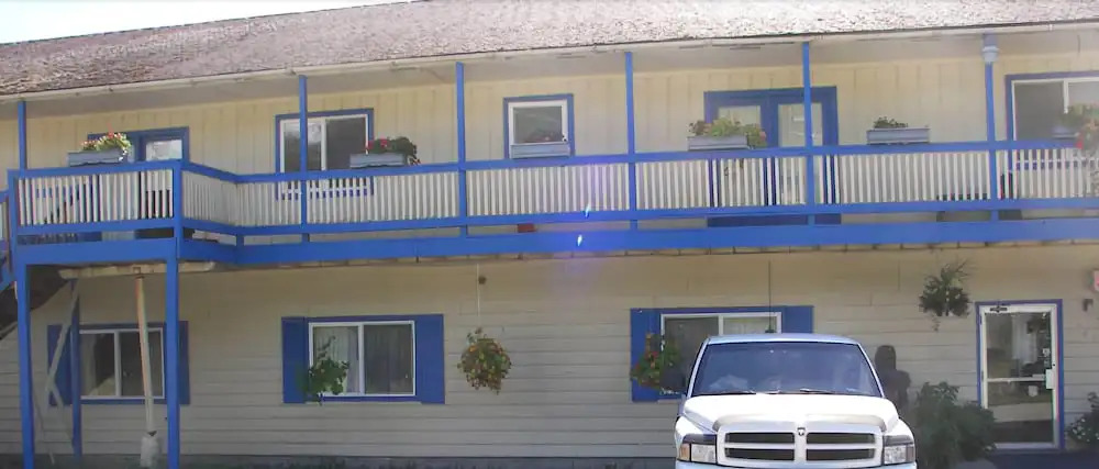 Eagles Nest Motel