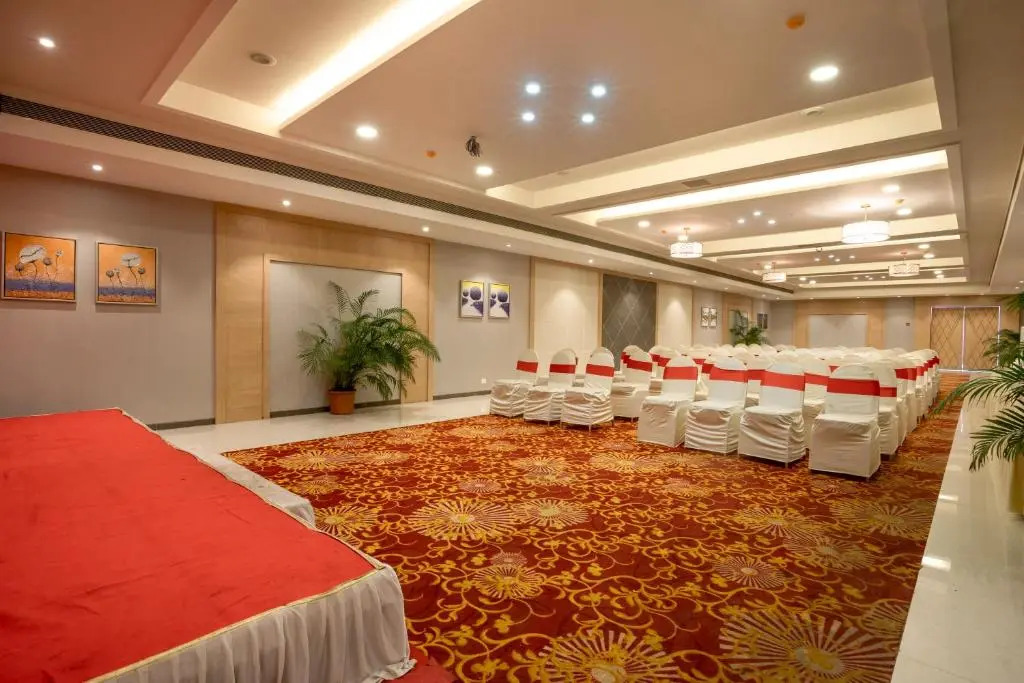 Freesia By Express Inn