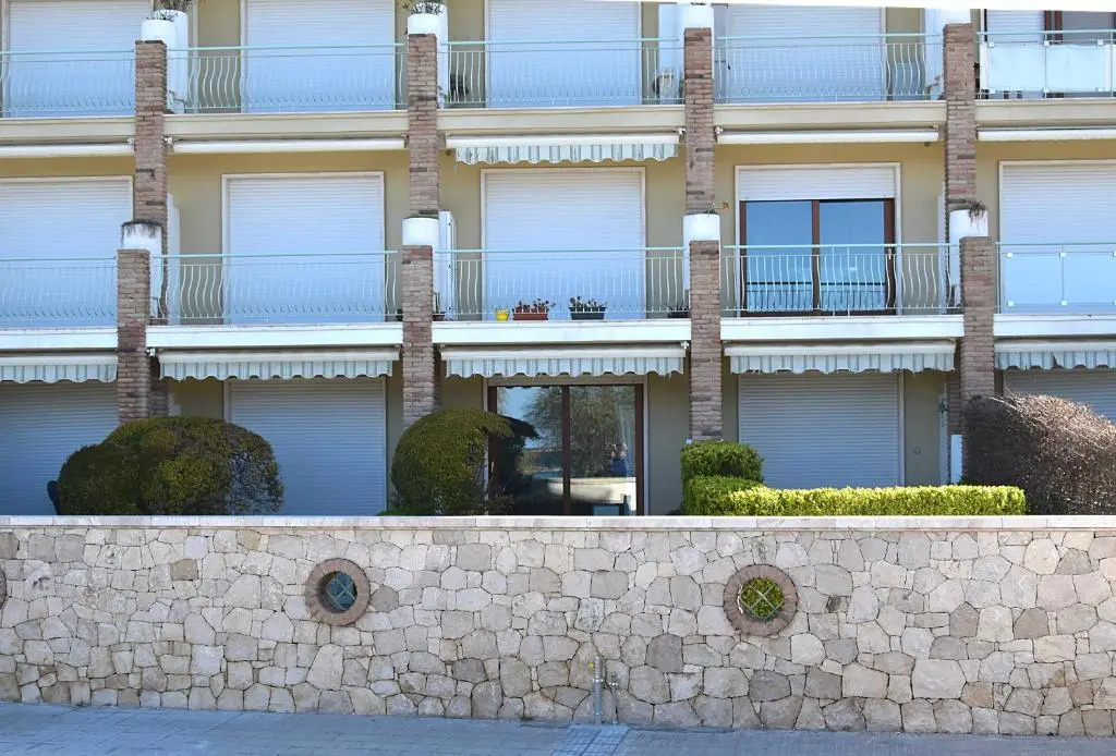 Beach-front boutique apartment Lido 113