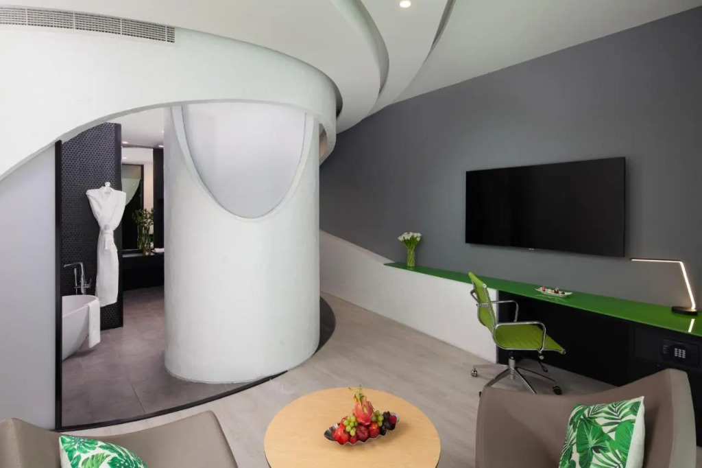 Al Khoory Sky Garden Hotel