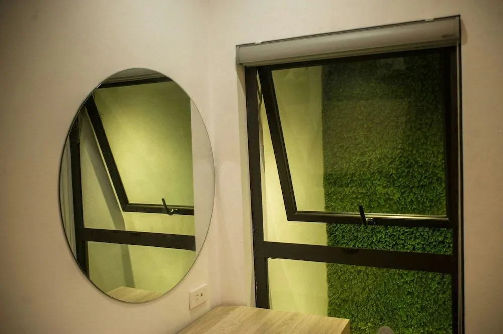 Green Hotel & Apartment HN - by BAY LUXURY