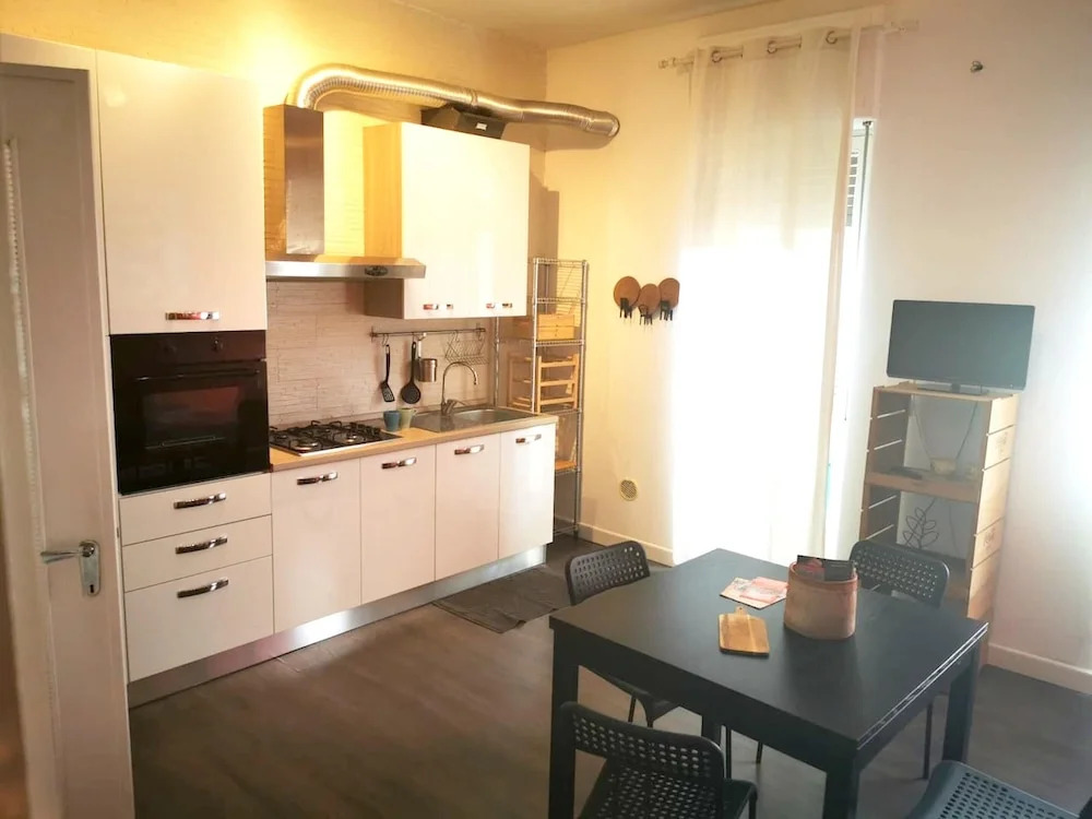 Apartment with 4 Bedrooms in Catania, with Wonderful Mountain View, Furnished Balcony And Wifi - 1 Km From the Beach