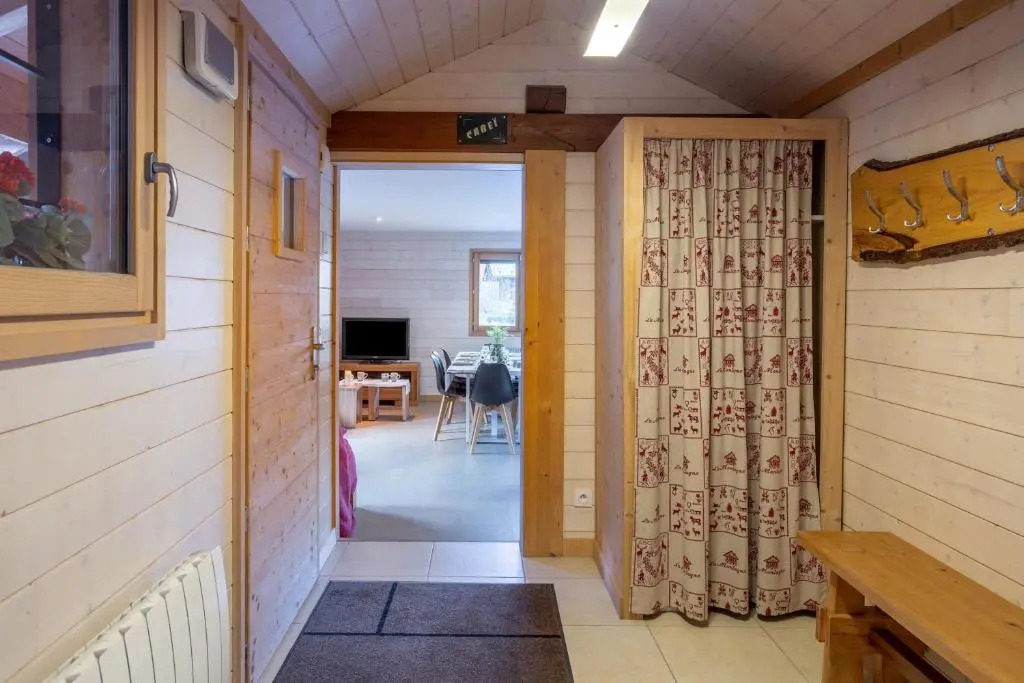 Chalet de 3 chambres avec jardin amenage et wifi a Les Houches a 2 km des pistes