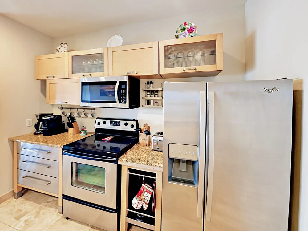 Seawall Condo #501 3 Bedrooms 2 Bathrooms Condo