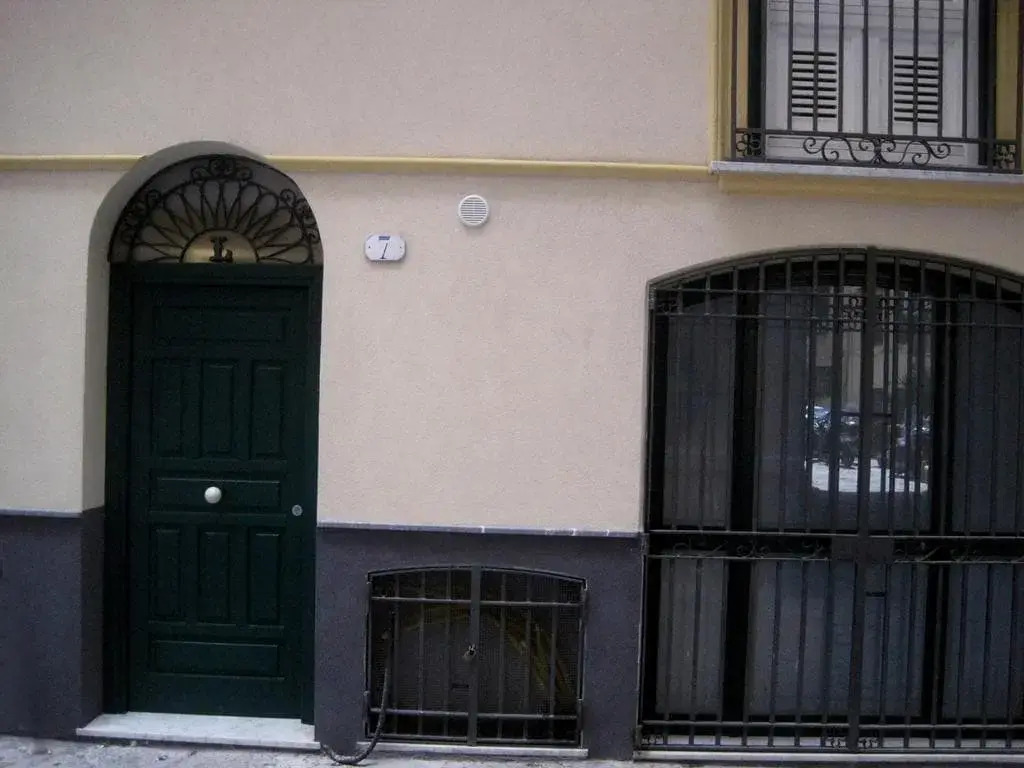 Cartari Apartment