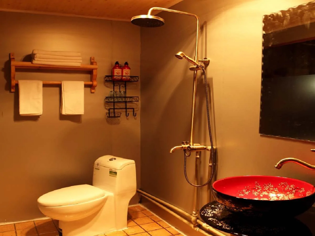 Shangri-La Jinwushe Boutique Inn