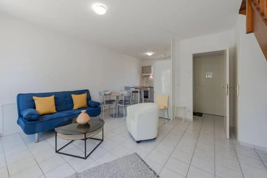 Guest house III