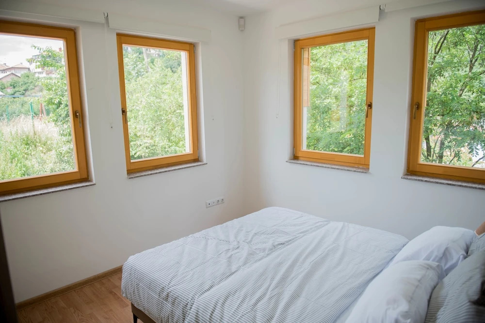 Leader Apartment