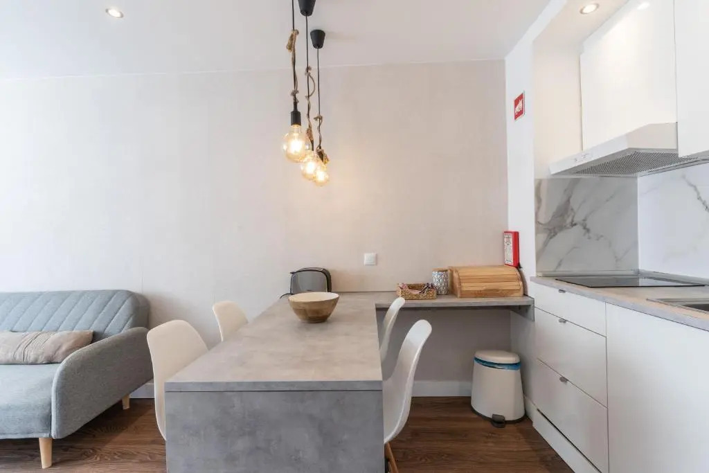 Old Town Apartment 5min to the beach
