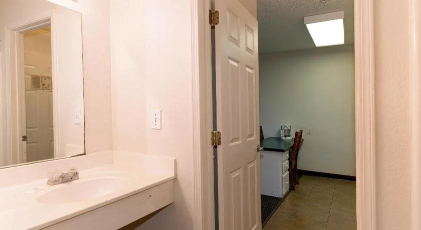 InTown Suites Extended Stay Fort Myers FL