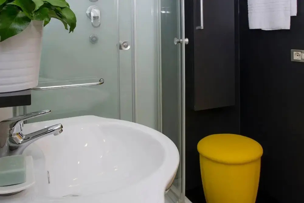 Altido Tiny Stylish Apart