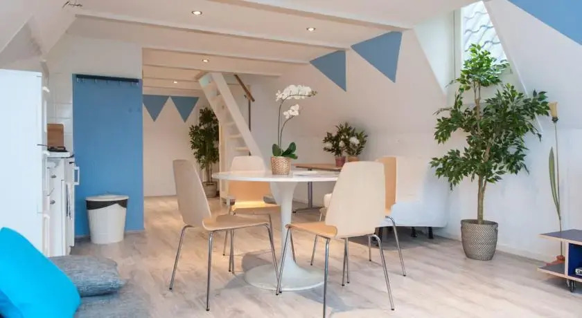 Lounge Lofts