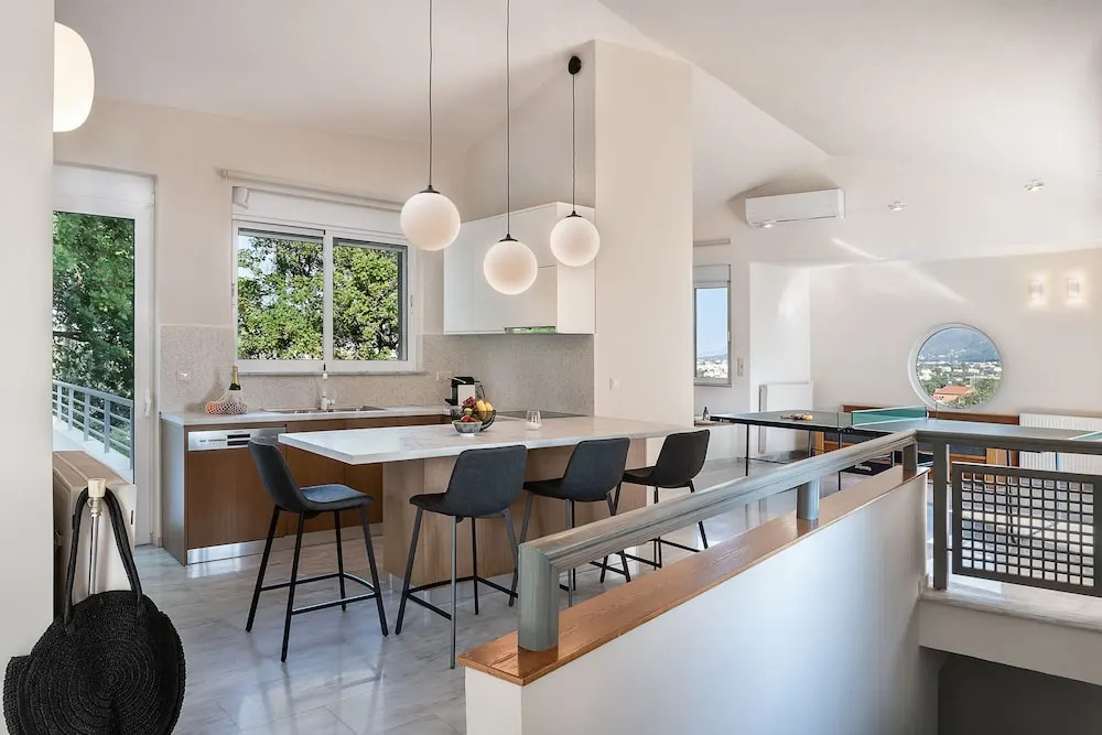 Vilia House on the Hill - Luxury Villa with Heated Pool near Chania