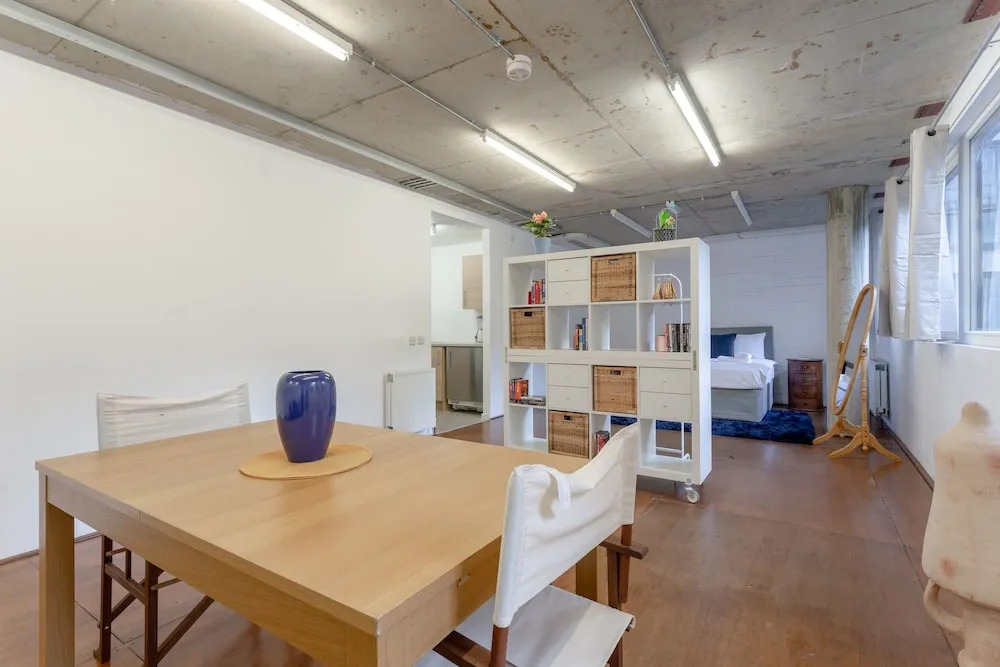 Bright Flat Near Shoreditch