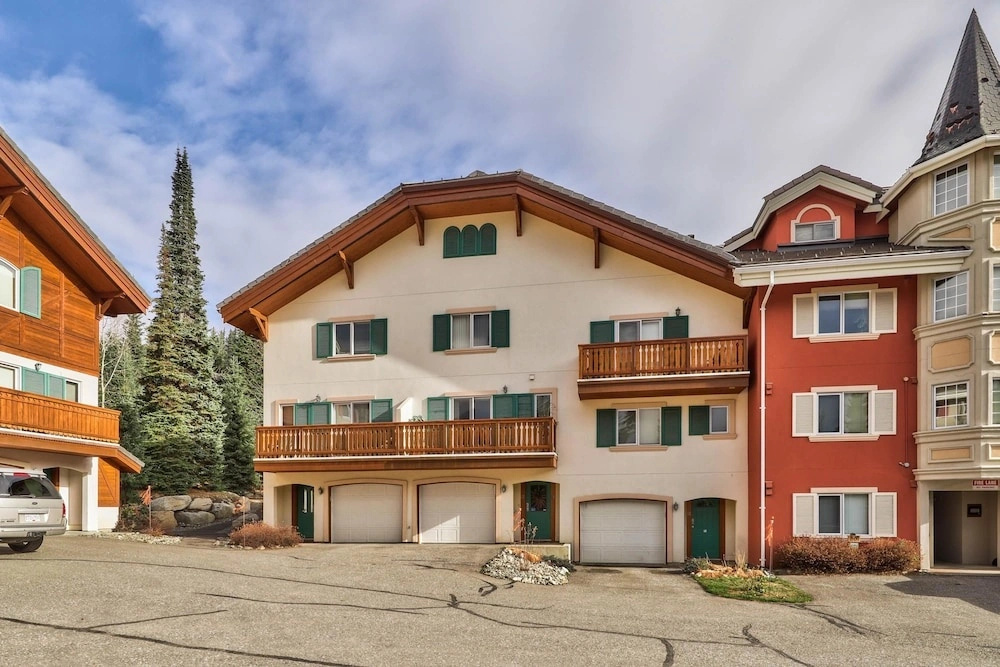 Timberline Village #15 by Bear Country