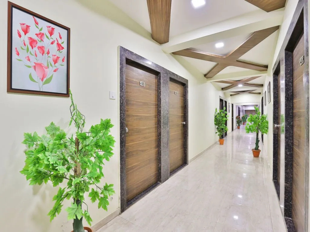 Ratna Palace Hotel