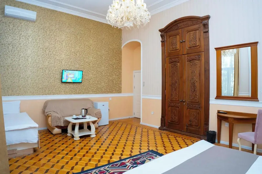 Khatai Royal Hotel