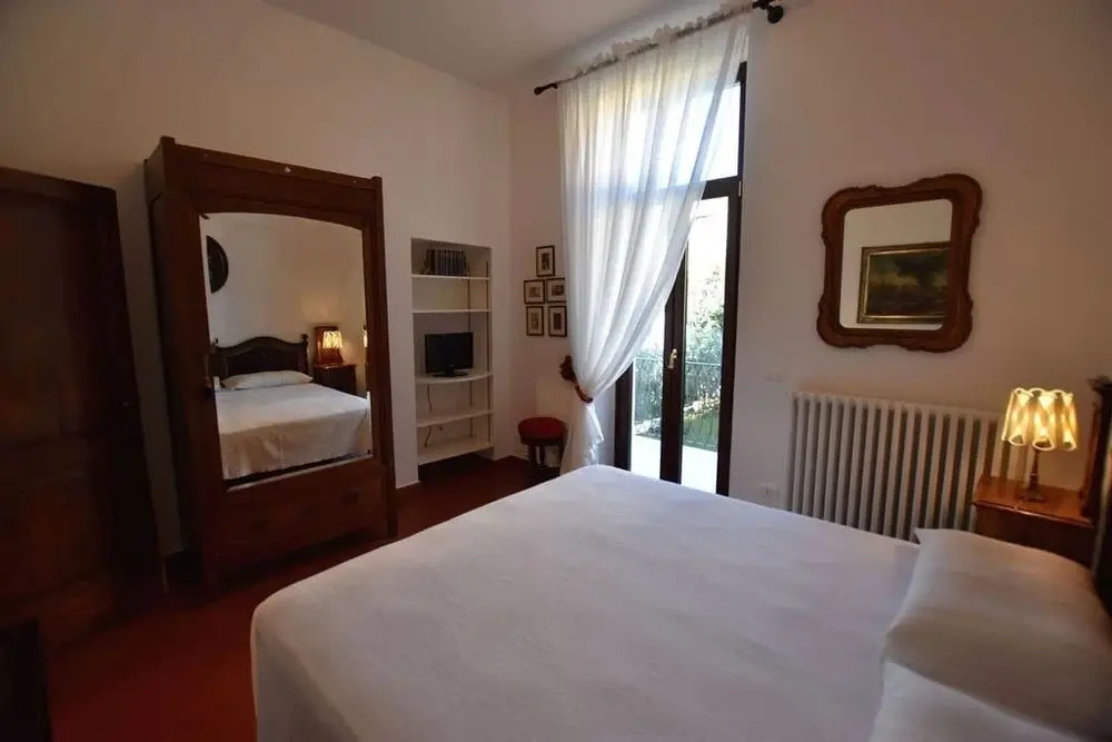 In Riva al Lago di Iseo Residenza Primo Piano