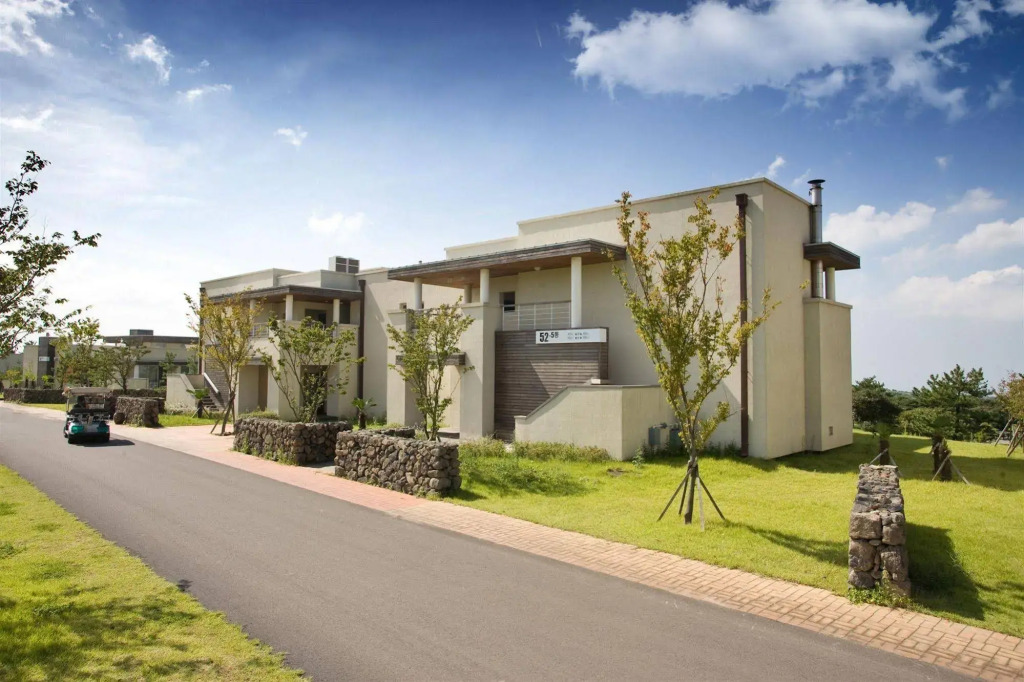 Castlex Golf Villa