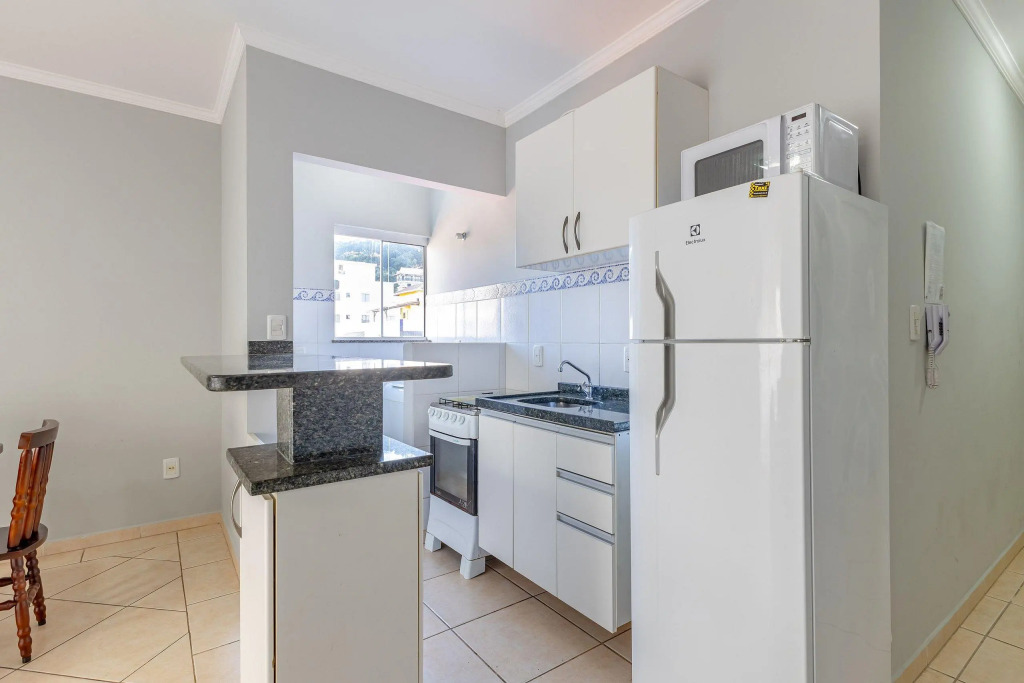 Excelente Apartamento 190m da Praia de bombinhas - 3 dorms 6 pessoas