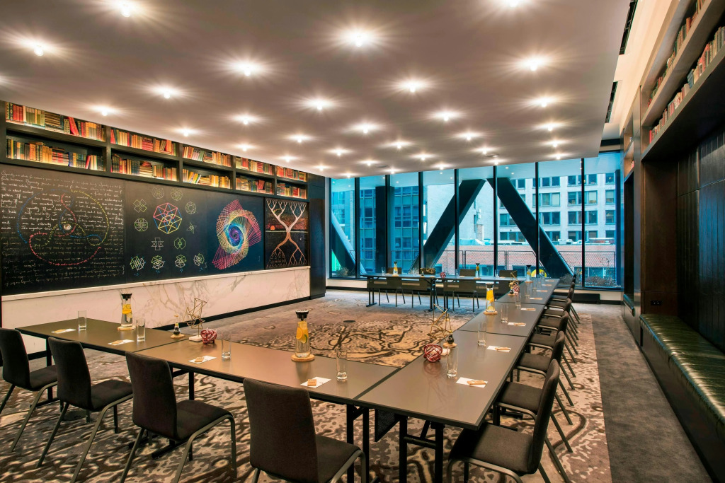 Hotel EMC2, Autograph Collection