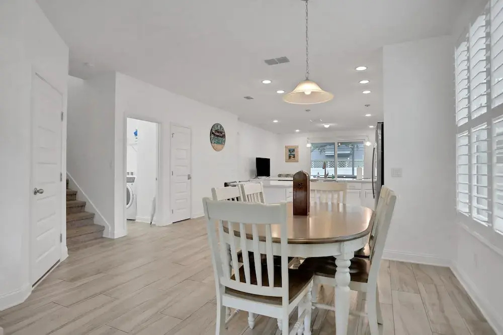 New Dog-friendly Home Near Vilano Beach With Private hot Tub, Grill, W/d, & AC