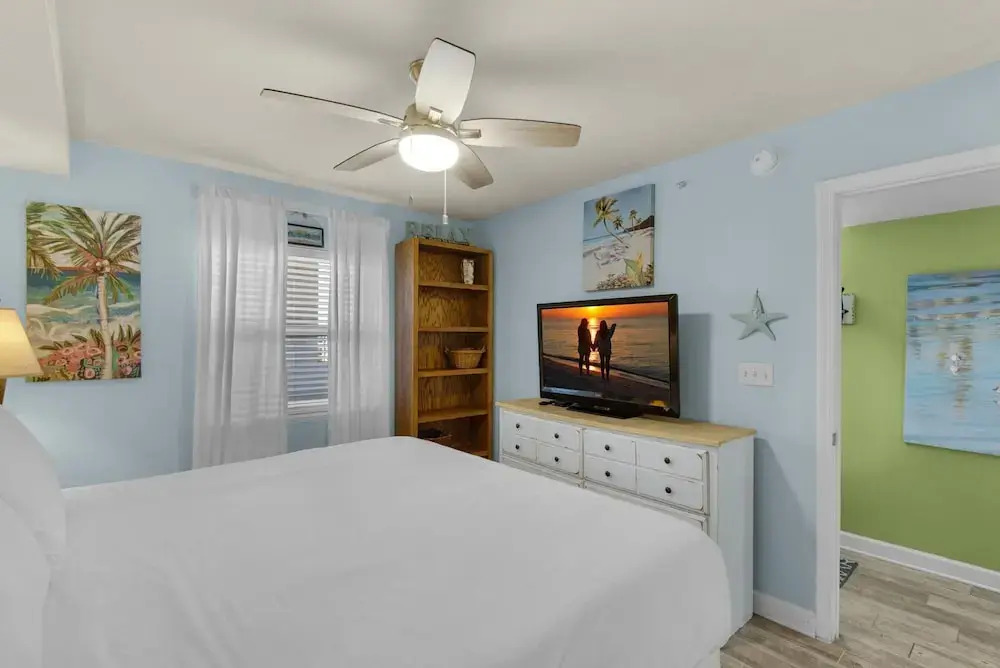 Pelican Isle 411