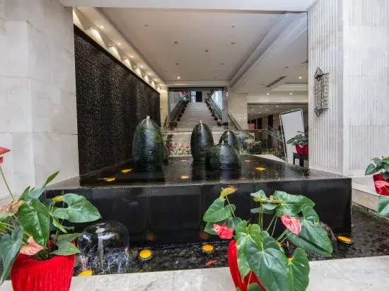 Garden International Hotel