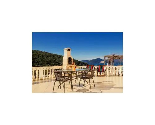 Bigova Sea Views Apartments