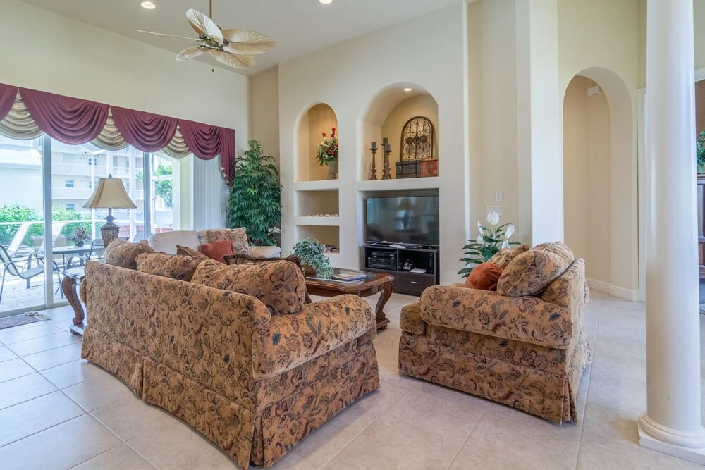 816 Seagrape Home 3 Bedrooms 2 Bathrooms Home