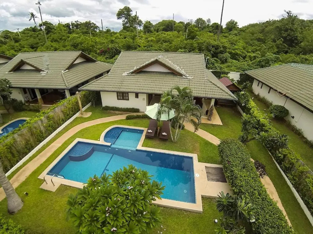3 Bedroom Pool Villa SDV105-20 seconds walk to beach-By Samui Dream Villas
