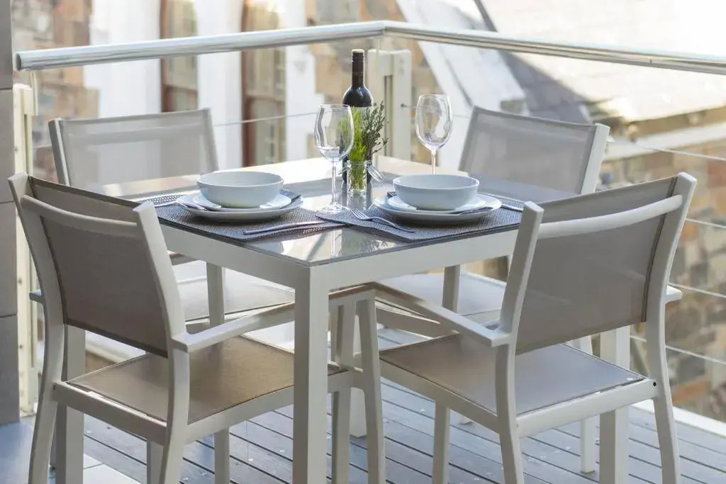 9 Church View - Homely Apartment