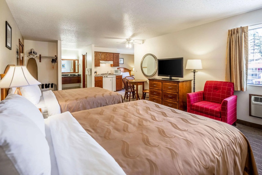 Quality Inn Keystone near Mount Rushmore