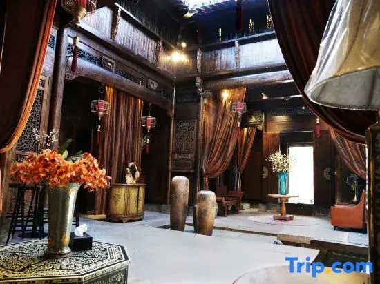 Ruiqi Xiangyun Inn