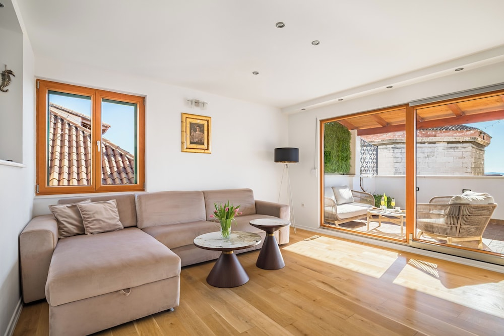 Luxury Apartment Matkovic