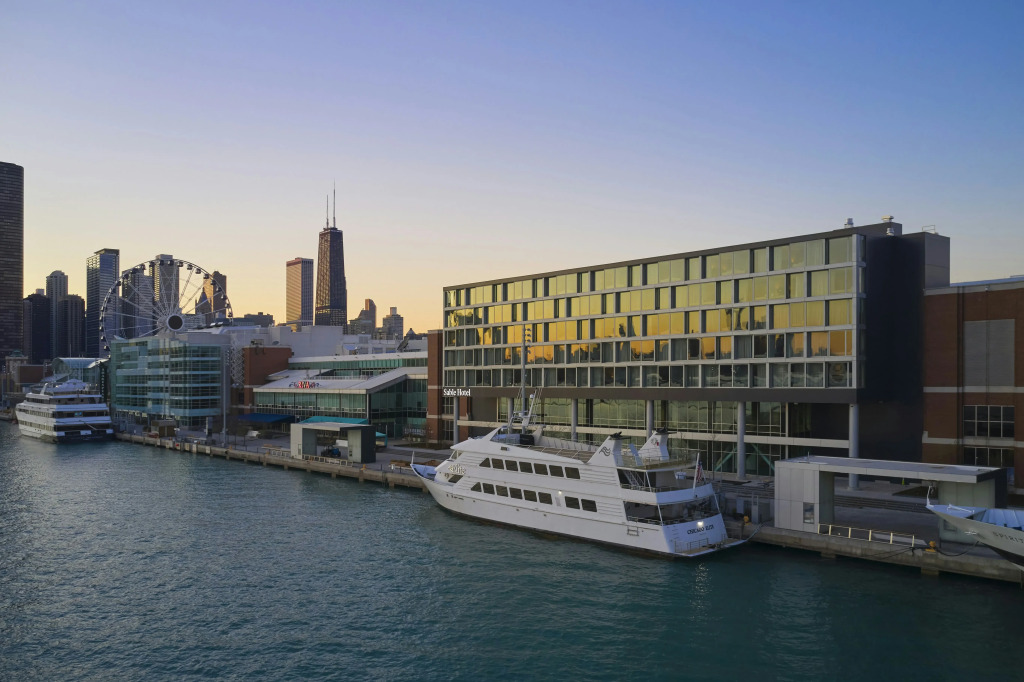 Sable At Navy Pier Chicago, Curio Collection By Hilton